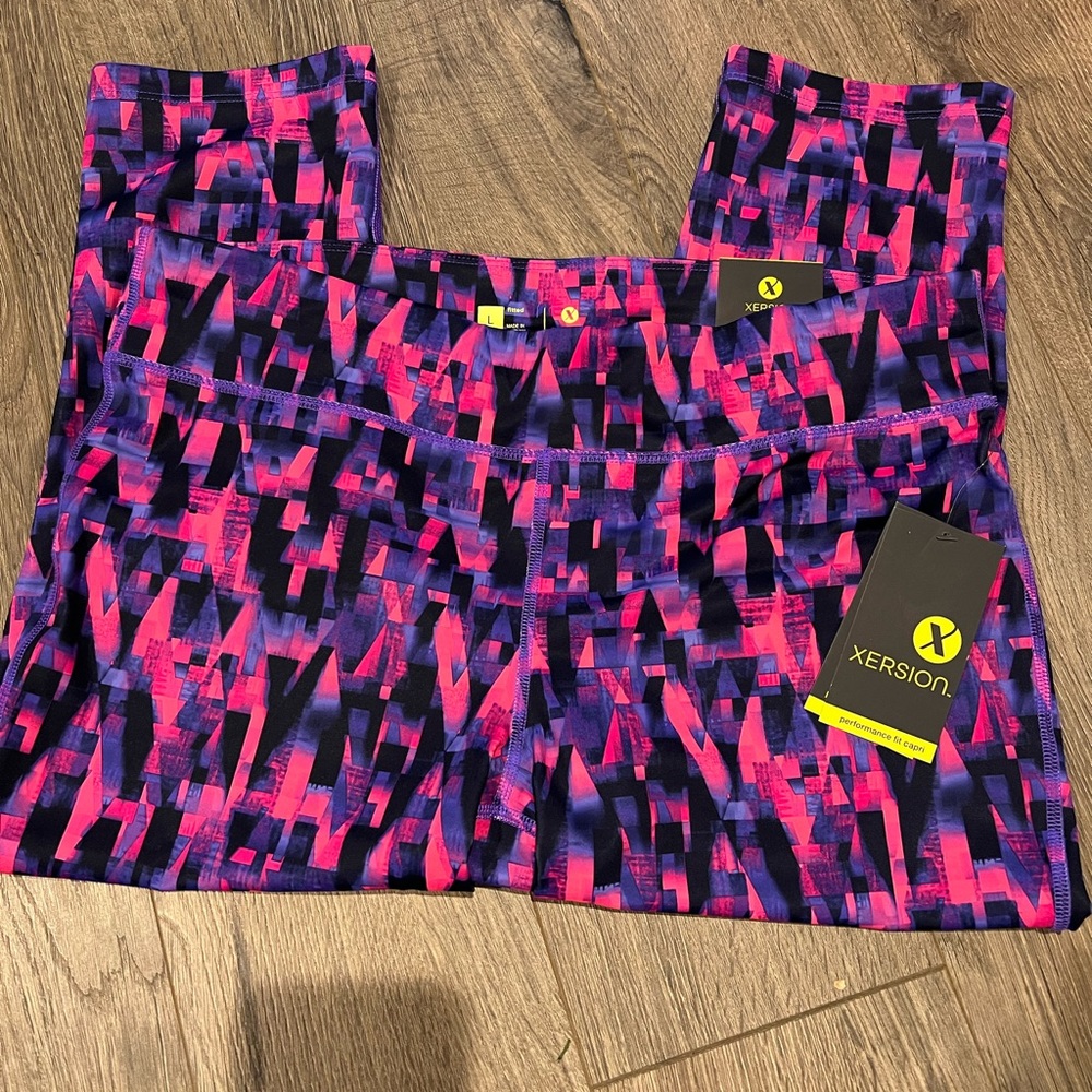Brand new fitted workout capris